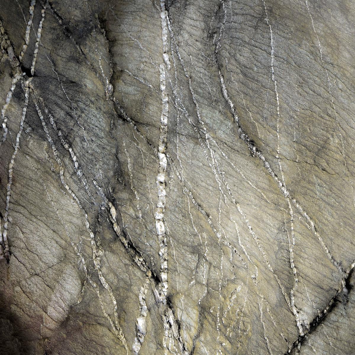 Quartz Whispers