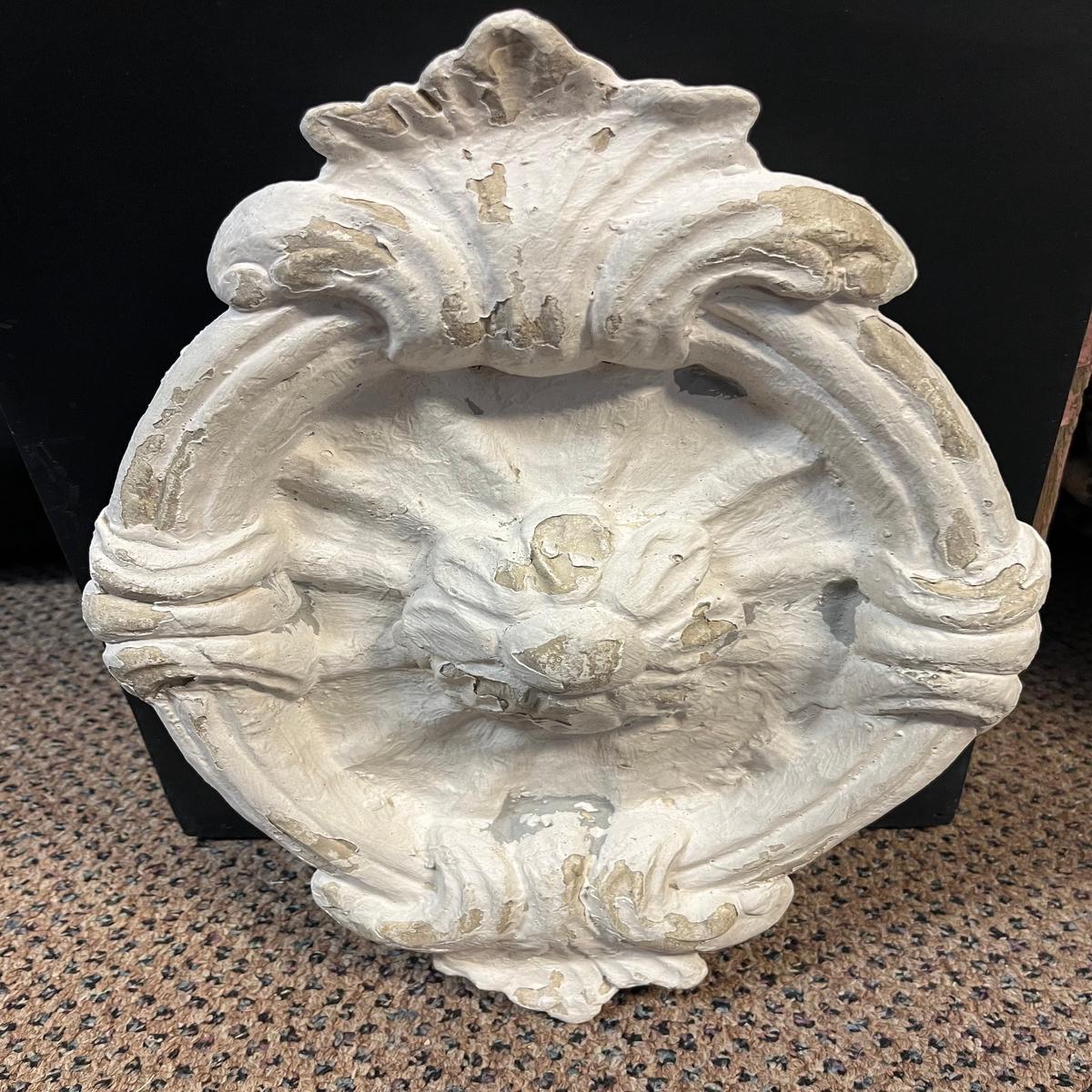 White Wall  Medallion